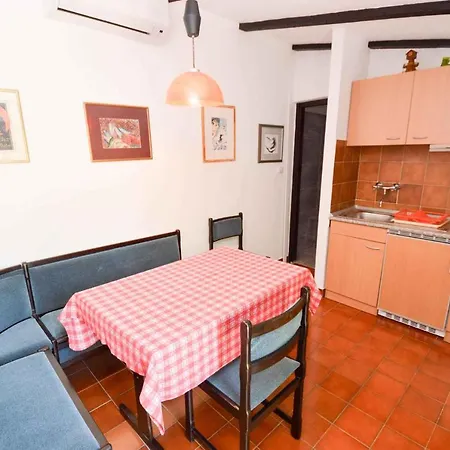 Holiday Home In Pula/Istrien 11083 Holiday home Pula