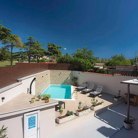Holiday Home In Pula/Istrien 11083
