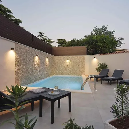 Holiday Home In Pula/Istrien 11083 Holiday home Pula